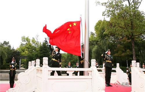 重庆山火志愿者被无人机桨叶割伤,使用飞行无人机究竟有多危险呢?-您的知识星球平台首选